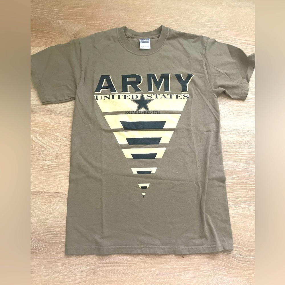 Brand new US Army Tee. Size Small.